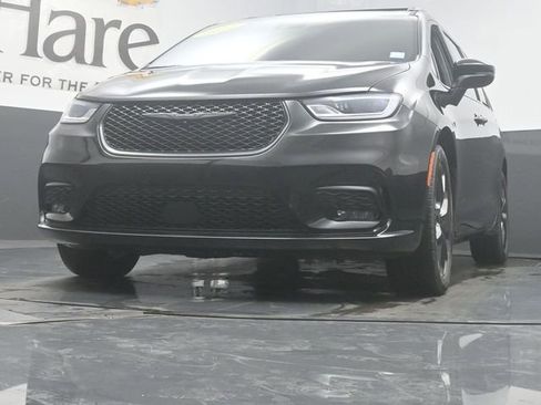 Used 2023 Chrysler Pacifica Touring-L w/ S Appearance Package FWD image 56