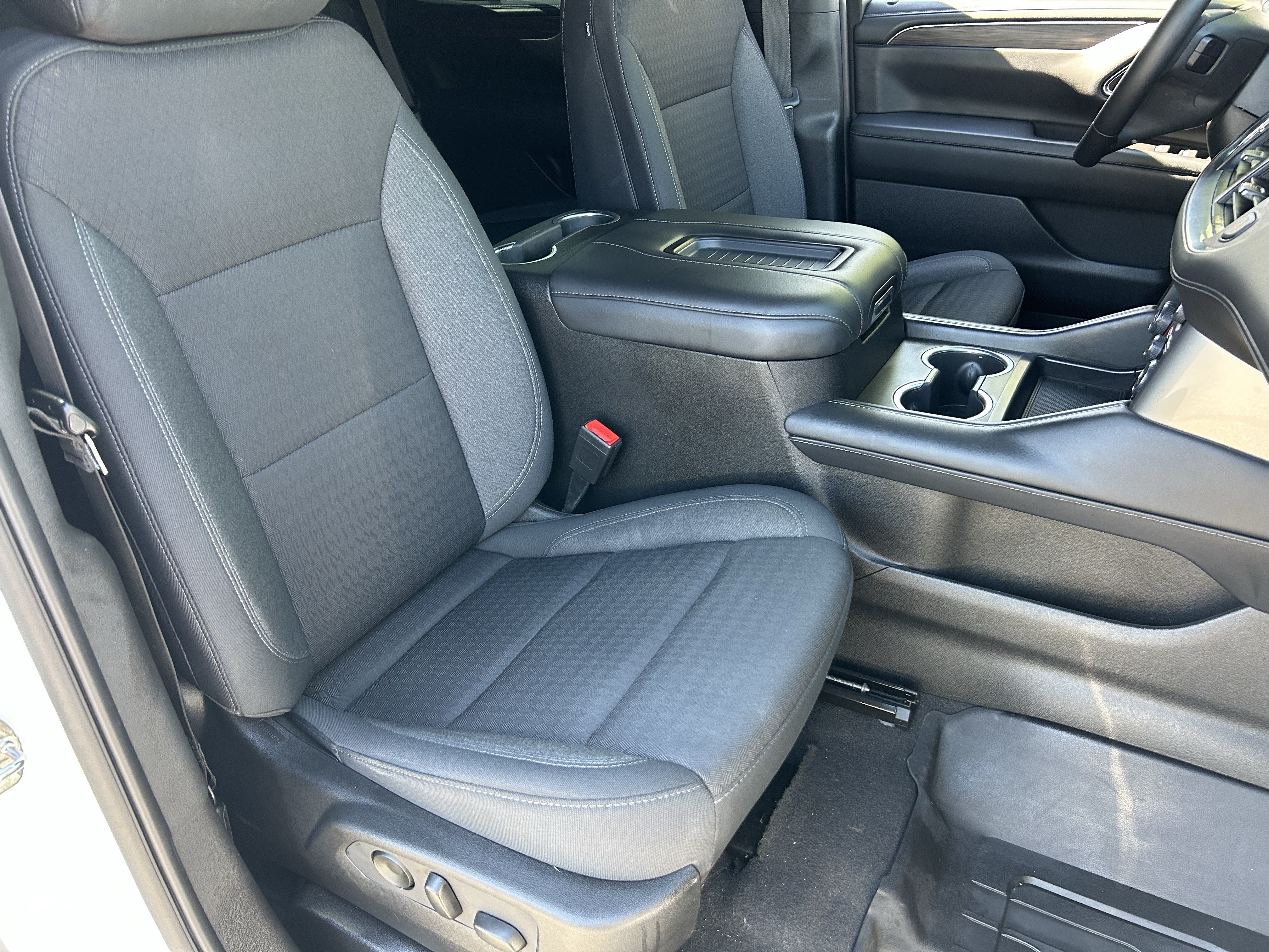 Used 2023 Chevrolet Tahoe LS AWD/4WD image 8