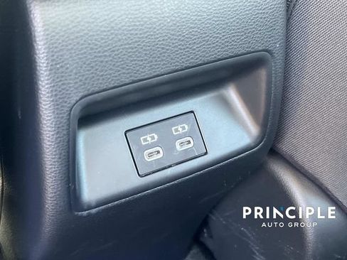 Used 2024 Toyota Corolla LE FWD image 29