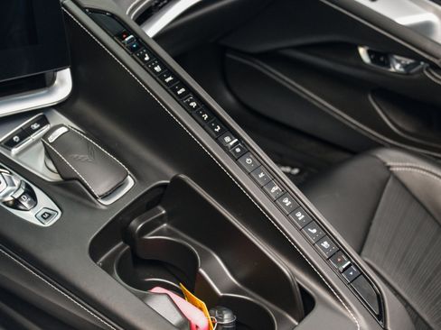Used 2023 Chevrolet Corvette Stingray Premium Cpe w/ Z51 Performance Package RWD image 10