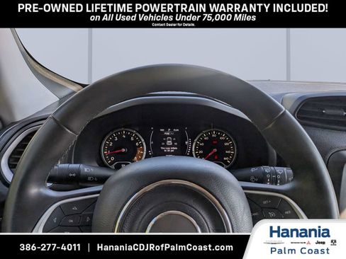 Used 2020 Jeep Renegade Latitude FWD image 29