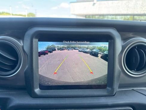 Used 2021 Jeep Wrangler Unlimited Sport w/ Sun And Sound Package AWD/4WD image 19