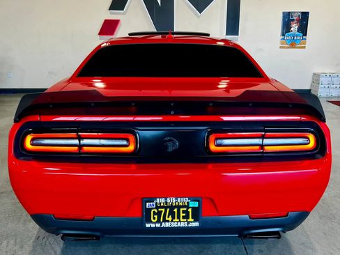 Used 2019 Dodge Challenger SRT Hellcat Redeye RWD image 5