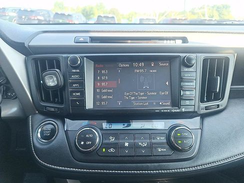 Used 2018 Toyota RAV4 Adventure AWD/4WD image 17