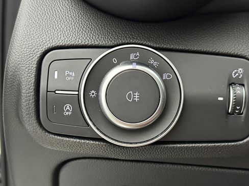 Used 2022 Alfa Romeo Giulia Veloce image 18