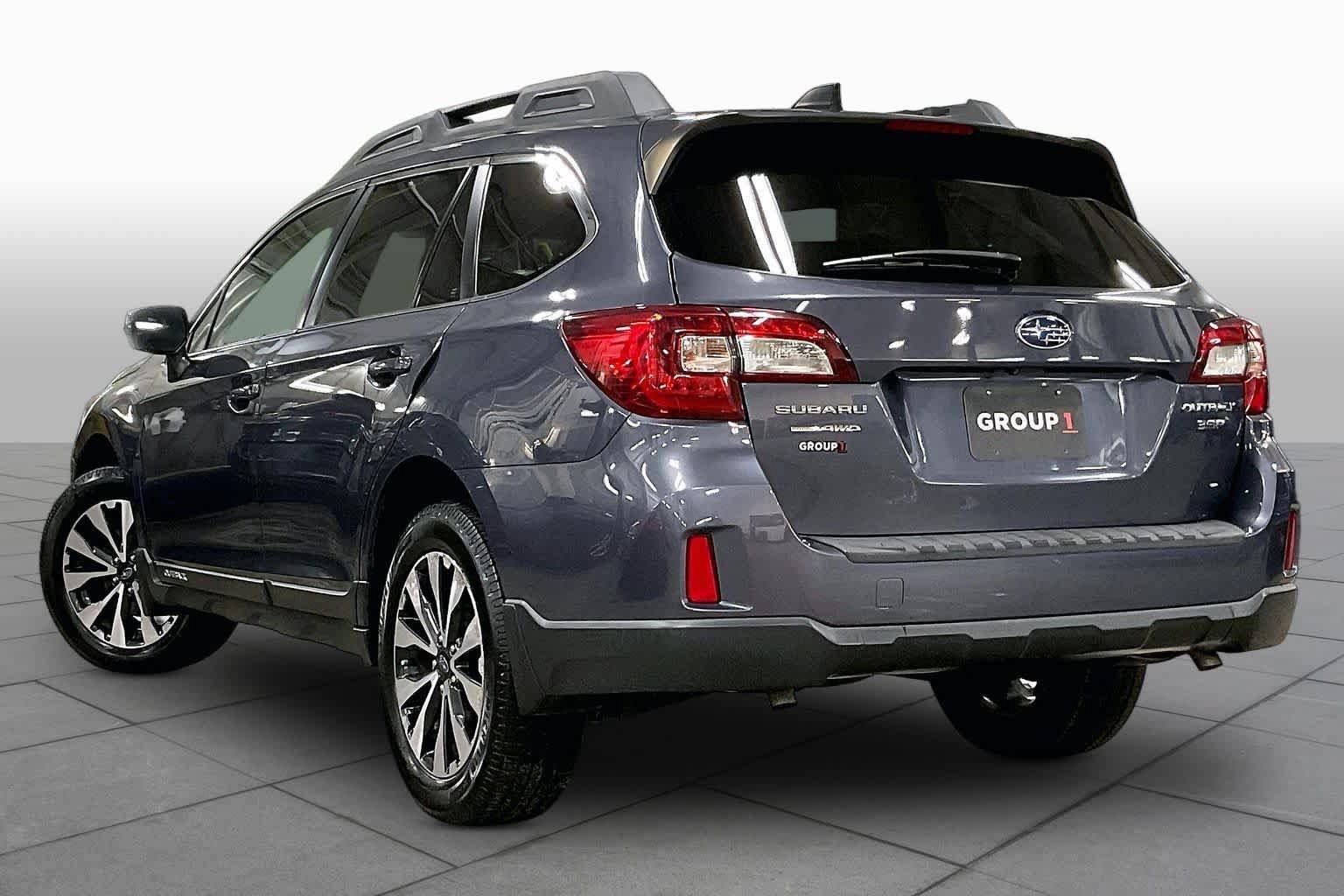 Used 2016 Subaru Outback 3.6R Limited AWD/4WD image 12