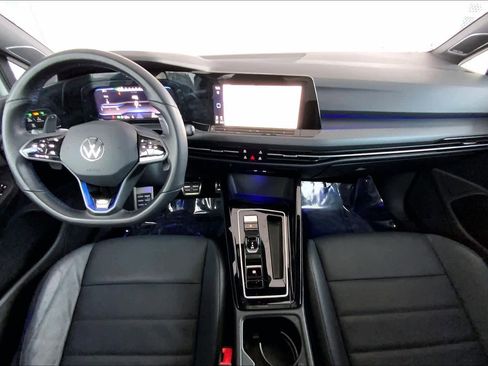 Used 2024 Volkswagen Golf R image 16