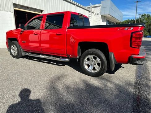 Used 2018 Chevrolet Silverado 1500 LT w/ Texas Edition AWD/4WD image 3