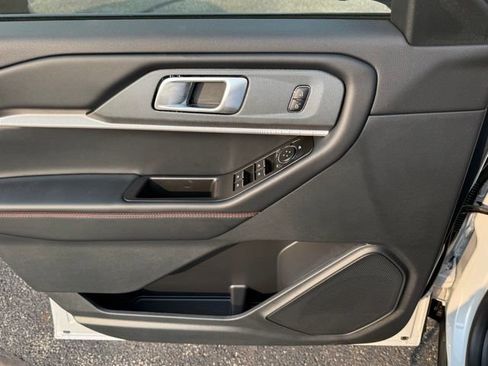 New 2026 Ford Explorer ST-Line AWD/4WD image 19