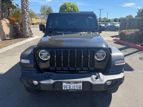 Used 2022 Jeep Wrangler Unlimited Sport S image 2