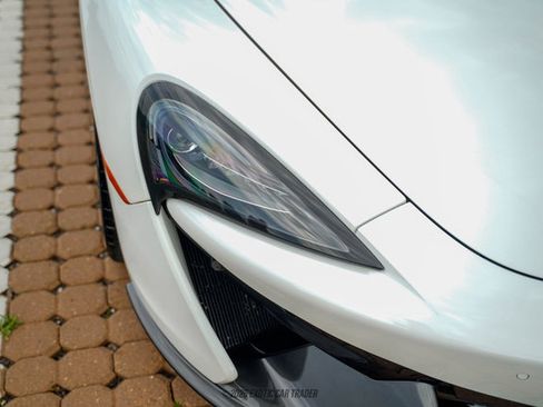 Used 2017 McLaren 570S Coupe RWD image 54