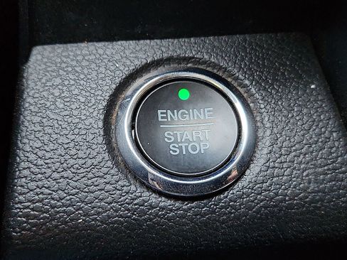 Used 2021 Ford Expedition Max Limited image 18