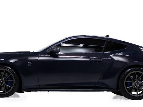 Used 2024 Ford Mustang Dark Horse image 7