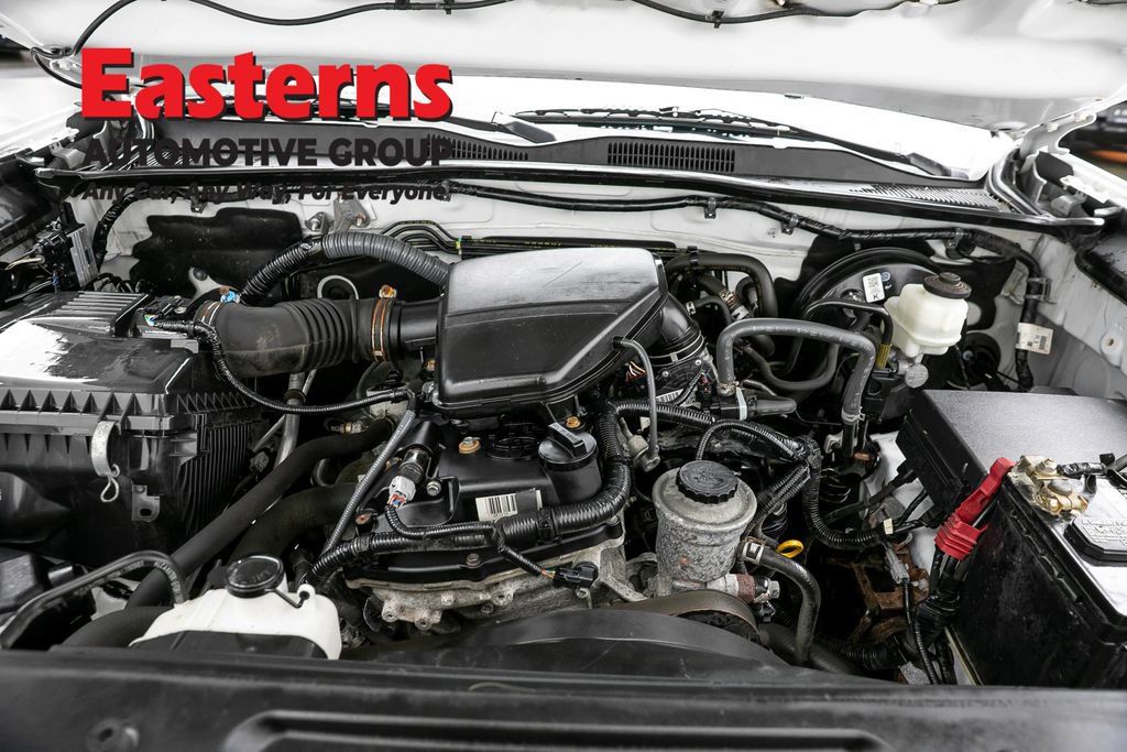 Used 2020 Toyota Tacoma SR RWD image 9
