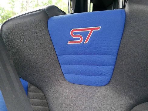 Used 2013 Ford Focus ST FWD image 16
