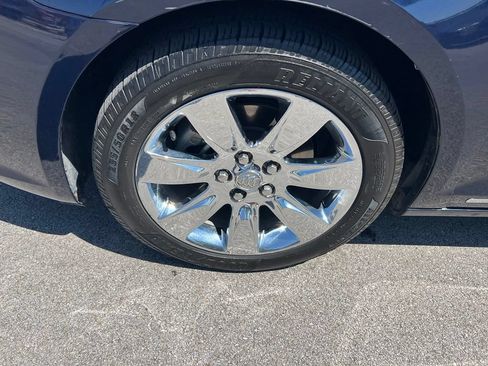 Used 2011 Buick LaCrosse CXL FWD image 12