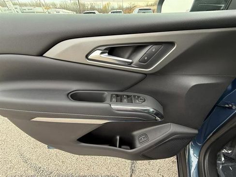 New 2026 Chevrolet Traverse LT w/ LPO, Floor Liner Package image 12