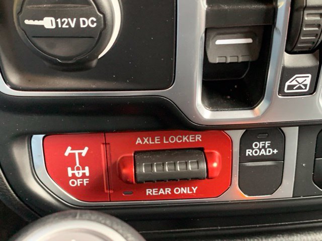 Used 2025 Jeep Wrangler Unlimited Sport AWD/4WD image 32