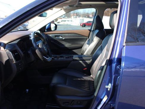 Used 2023 Nissan Rogue Platinum w/ Platinum Premium Package image 10