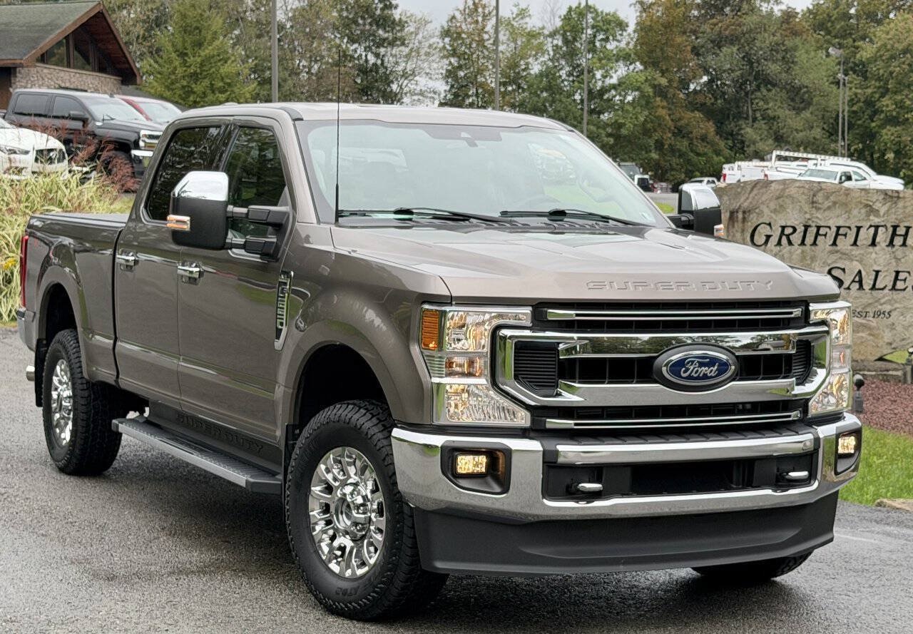 Used 2022 Ford F250 XLT w/ XLT Premium Package AWD/4WD image 1
