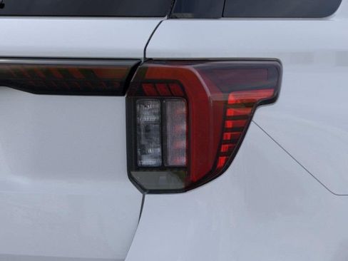 New 2026 Ford Explorer Active RWD image 21