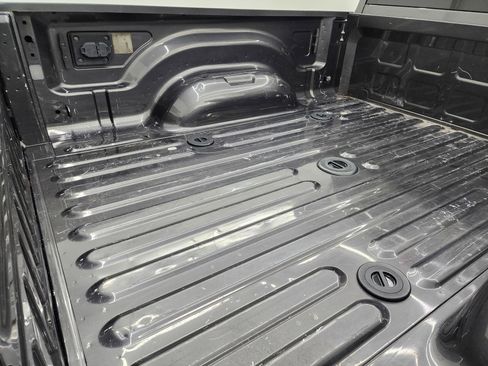 Used 2022 RAM 2500 Big Horn w/ Night Edition image 5