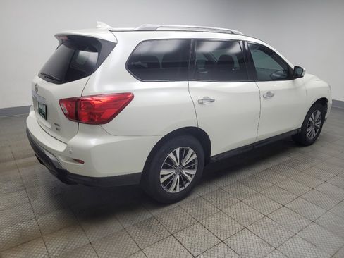 Used 2019 Nissan Pathfinder SV image 10