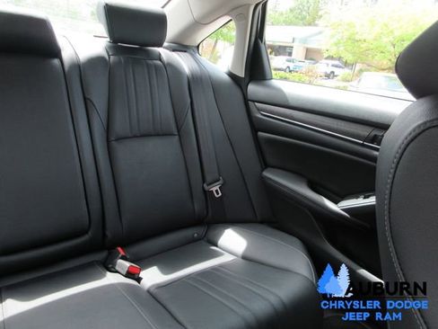 Used 2019 Honda Accord EX-L image 17