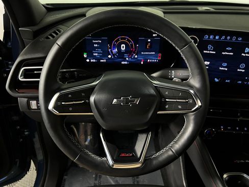 Used 2025 Chevrolet Traverse Z71 image 15