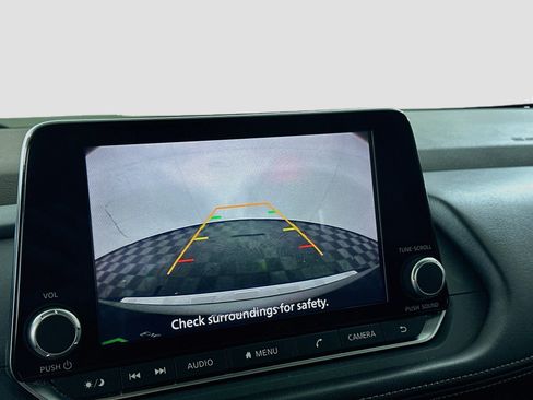 Used 2023 Nissan Rogue SV FWD image 22