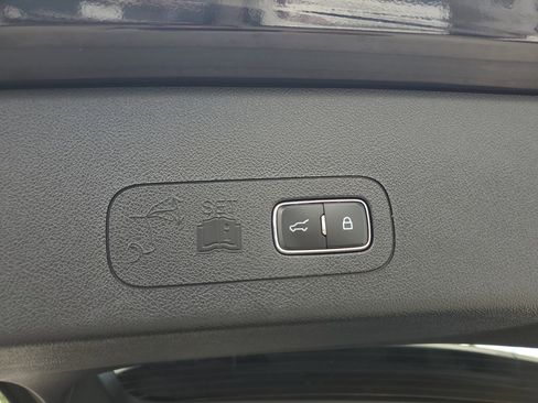 Certified 2023 Lincoln Aviator 2WD w/ Premium Package image 6