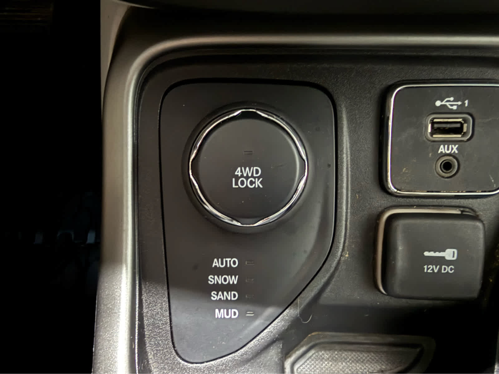 Used 2021 Jeep Compass Latitude AWD/4WD image 24