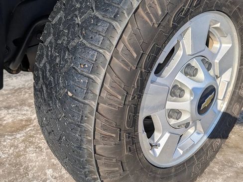 Used 2011 Chevrolet Silverado 2500 LT image 8