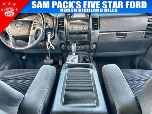 Used 2015 Nissan Titan SV w/ SV Value Truck Package RWD image 12