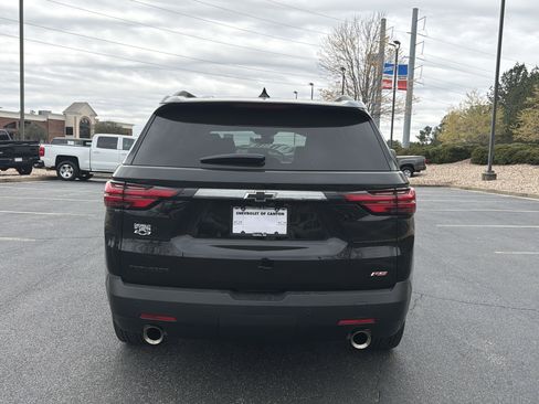 Used 2022 Chevrolet Traverse RS image 6