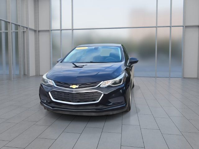 Used 2016 Chevrolet Cruze LT w/ Convenience Package FWD image 3