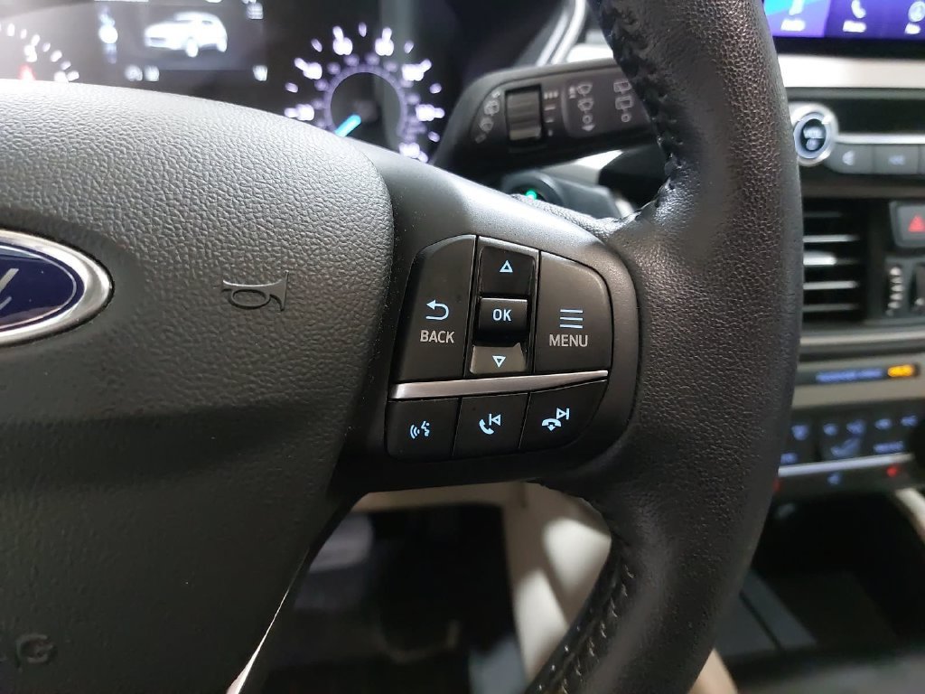 Used 2020 Ford Escape SEL FWD image 18