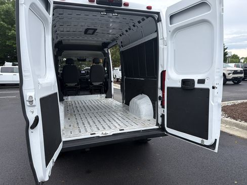 Used 2025 RAM ProMaster 2500 w/ Convenience Group FWD image 33