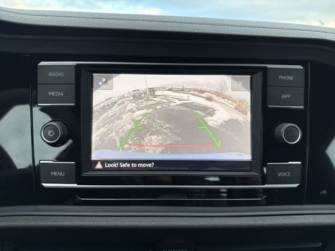 Used 2023 Volkswagen Jetta Sport image 20