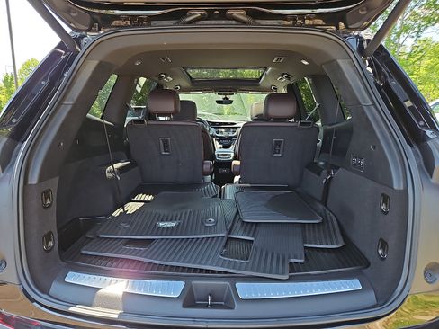 Used 2021 Cadillac XT6 Premium Luxury AWD/4WD image 29