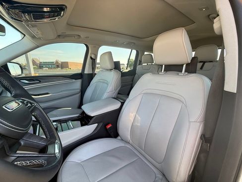 Used 2023 Jeep Grand Cherokee L Overland w/ Rear Seat Video Group I AWD/4WD image 27