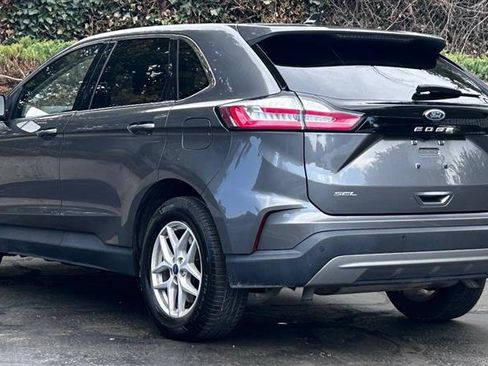 Used 2022 Ford Edge SEL image 3