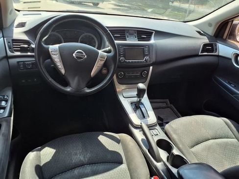 Used 2015 Nissan Sentra SR FWD image 11
