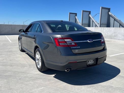 Used 2018 Ford Taurus SEL FWD image 6