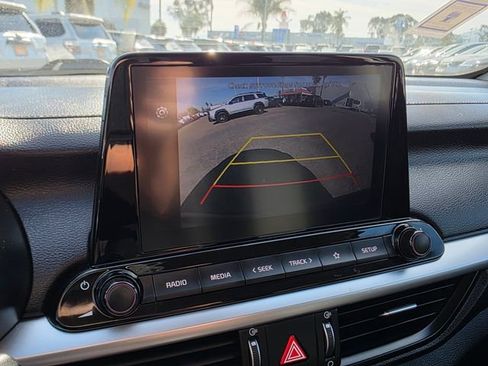 Used 2023 Kia Forte LXS w/ LXS Technology Package image 24