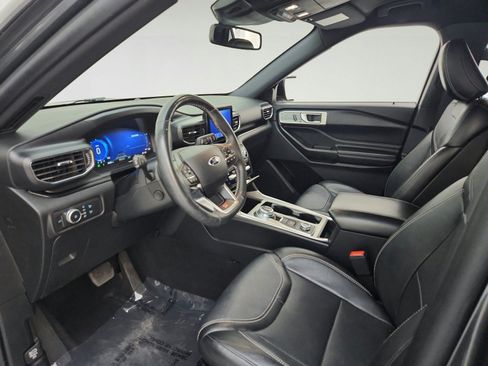 Used 2020 Ford Explorer ST AWD/4WD image 16