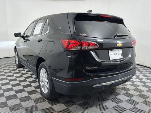 Used 2022 Chevrolet Equinox LT image 4
