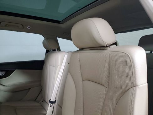 Used 2019 Audi Q7 3.0T Prestige image 12