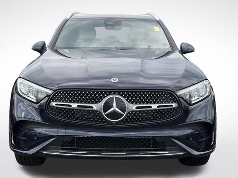 Used 2024 Mercedes-Benz GLC 300 4MATIC image 3