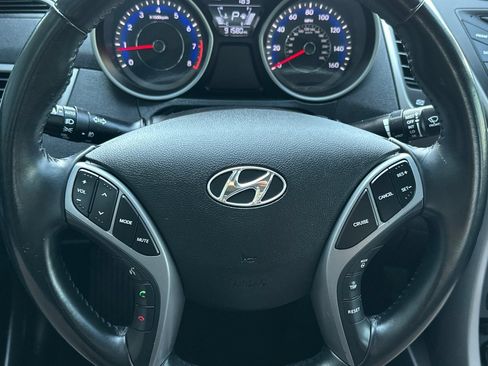 Used 2016 Hyundai Elantra Limited w/ Option Group 04 FWD image 20